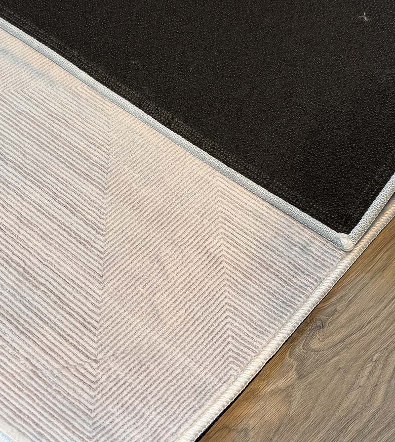 Yara schlichter, moderner, weicher und glänzender Teppich in Beige