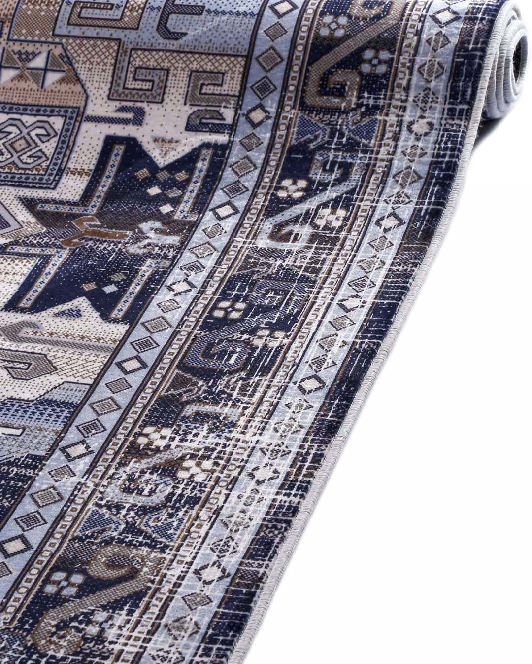 Antika vintage színes puha és fényes szőnyeg 