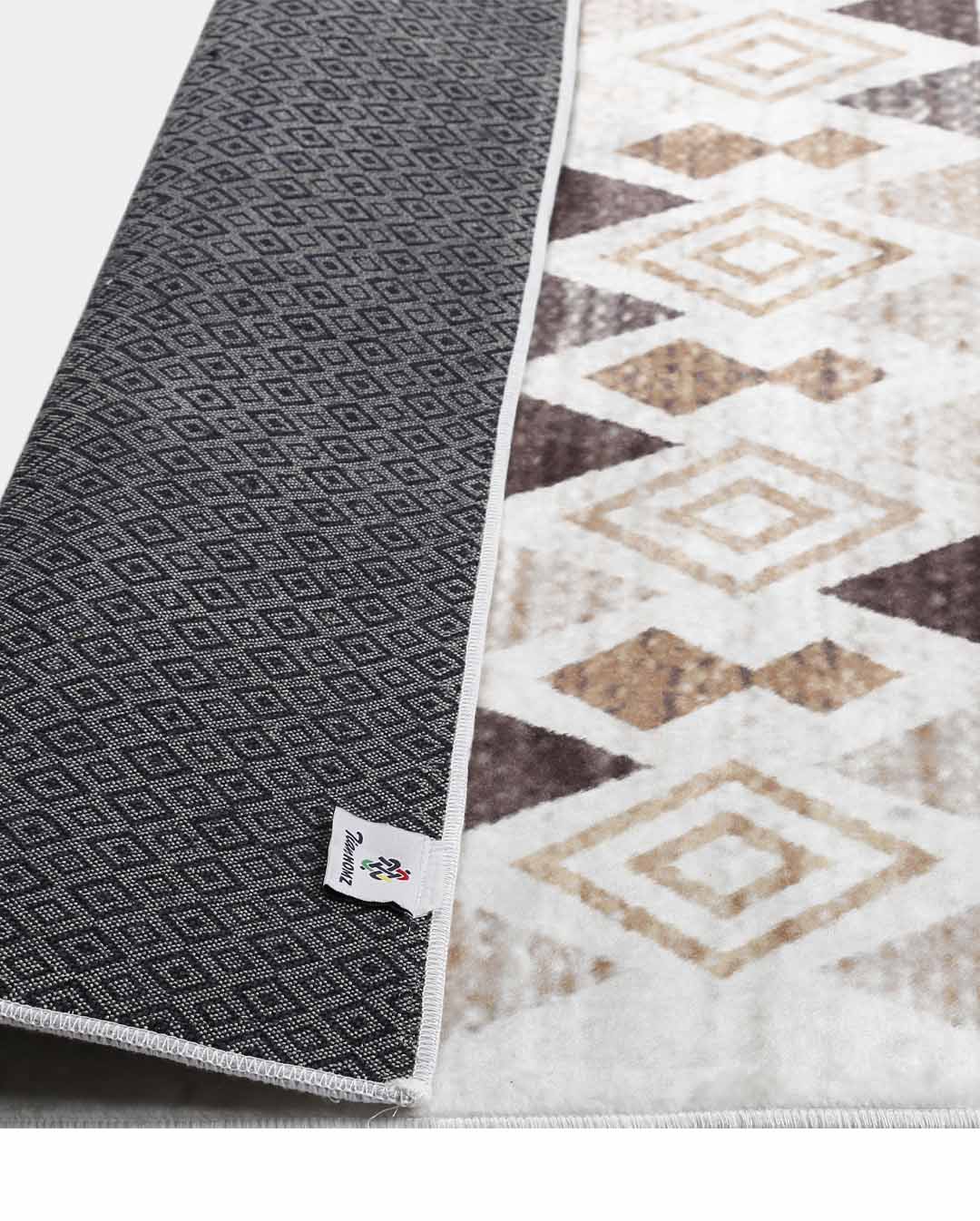 Moderner, weicher und glänzender Kelim-Teppich in Ruby-Beige 