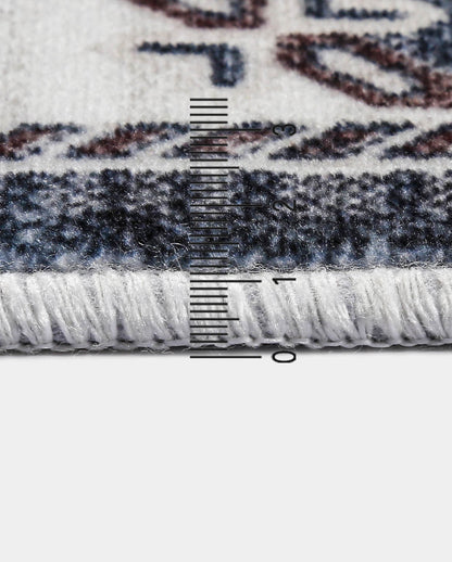 Sötétvörös vintage perzsa puha és fényes szőnyeg 