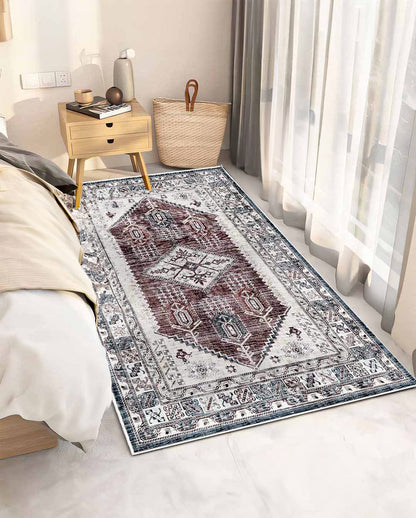 Sötétvörös vintage perzsa puha és fényes szőnyeg 