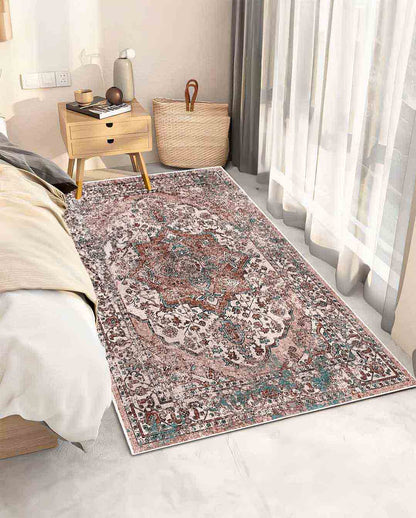 Soha vintage perzsa puha és fényes szőnyeg 