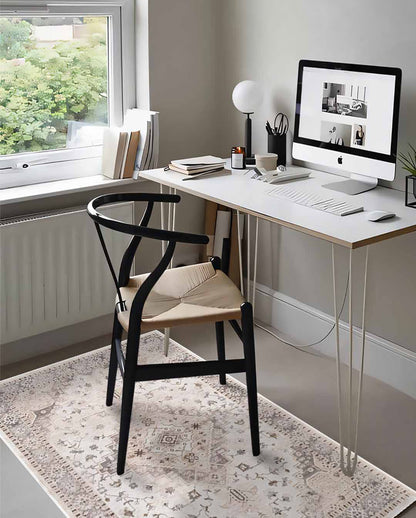 Weicher und glänzender Teppich Logy Vintage in Beige und Braun 