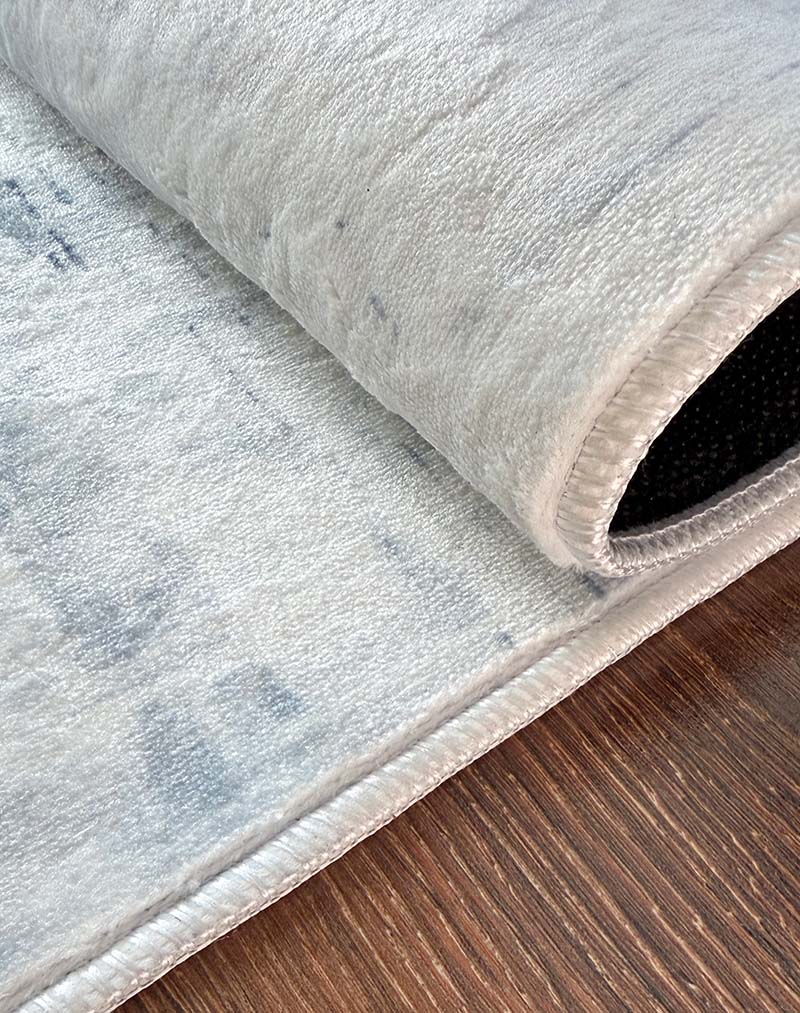Yara schlichter, moderner, weicher und glänzender Teppich in Beige 