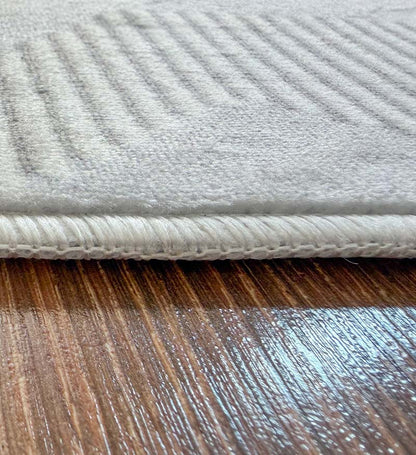 Yara schlichter, moderner, weicher und glänzender Teppich in Beige 