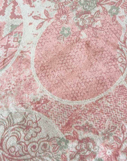 Rosa Teppich mit Ornamenten und Kreisen – Verspieltes Design für Wohnzimmer & Kinderzimmer