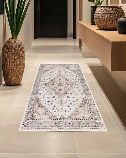 Weicher und glänzender Teppich Logy Vintage in Beige und Braun 